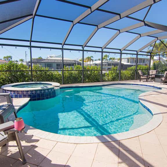 Bayside Beach House with Pool, Spa and Boat Dock - Image 1