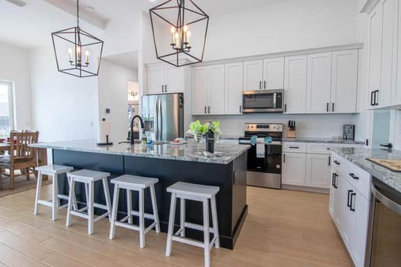 Luxury Waterfront 4BR Home w/ Pool & Spa - Image 5