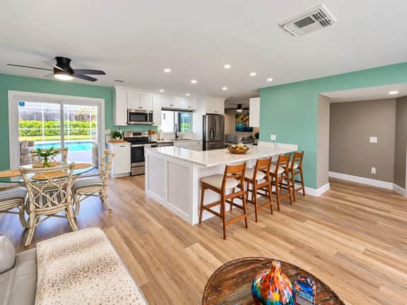 Salty Pelican w/Heated Pool in SW Cape Coral - Image 3