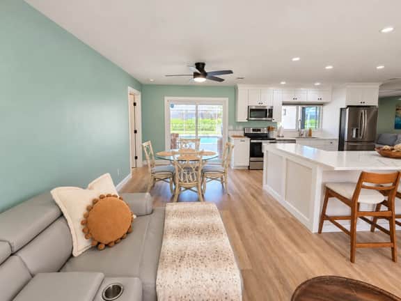 Salty Pelican w/Heated Pool in SW Cape Coral - Image 5