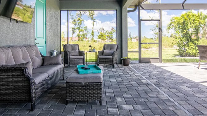 Blue Heaven Covered Lanai