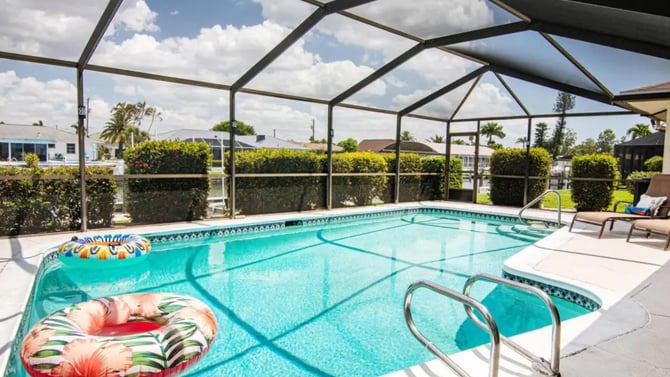 Screened-In Pool at Tranquility Shores