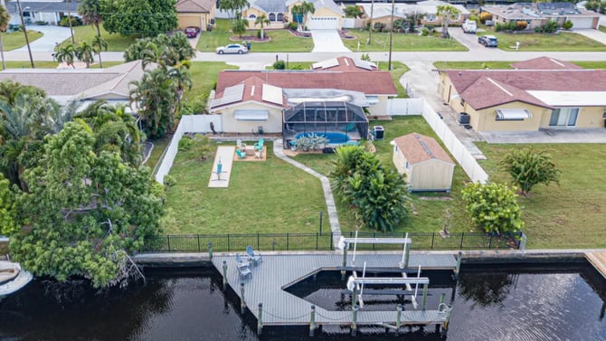 Casa D'Incanto Waterfront Living