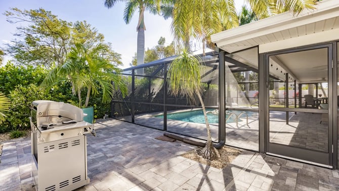 Cape Coral Villa with Pool & BBQ